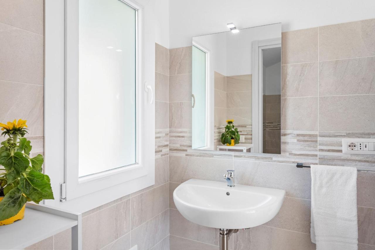 Sardegna E - New Rooms ออลเบีย ภายนอก รูปภาพ