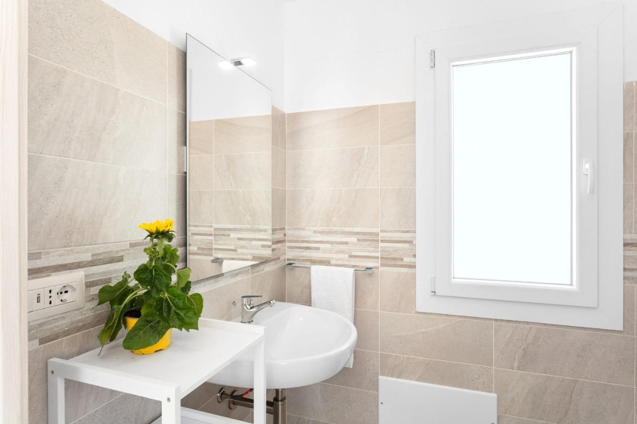 Sardegna E - New Rooms ออลเบีย ภายนอก รูปภาพ